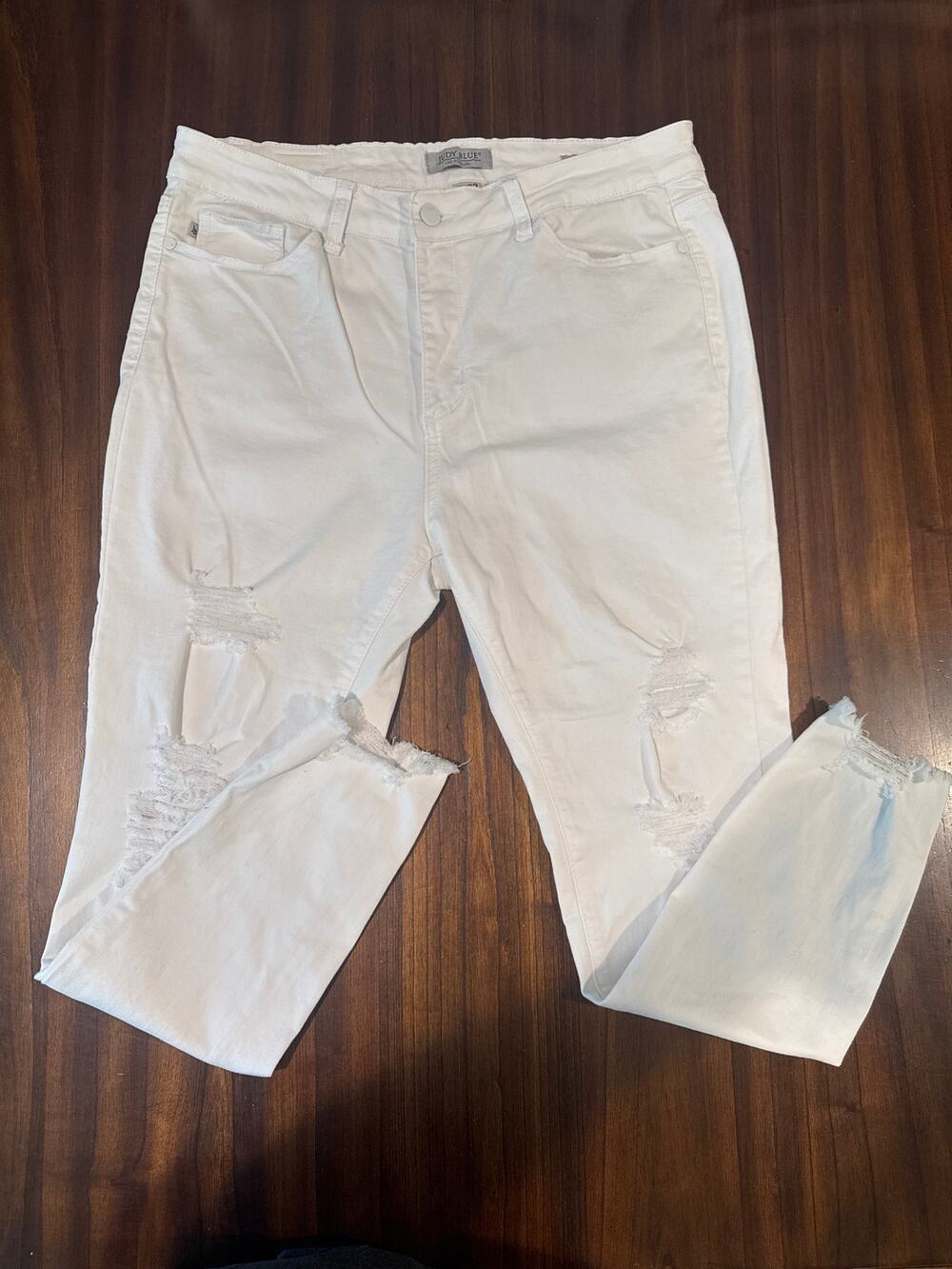 Judy Blue White Distressed Skinny Jeans Women’s Size 15/32 Raw Hem